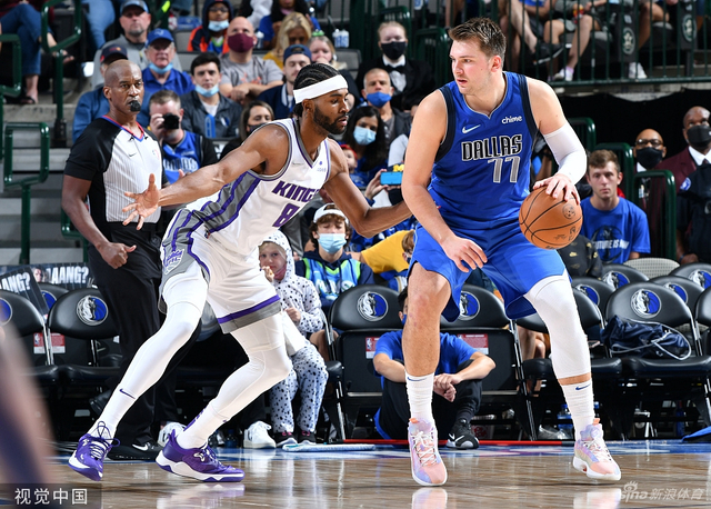 湖人战术革 湖人战术革